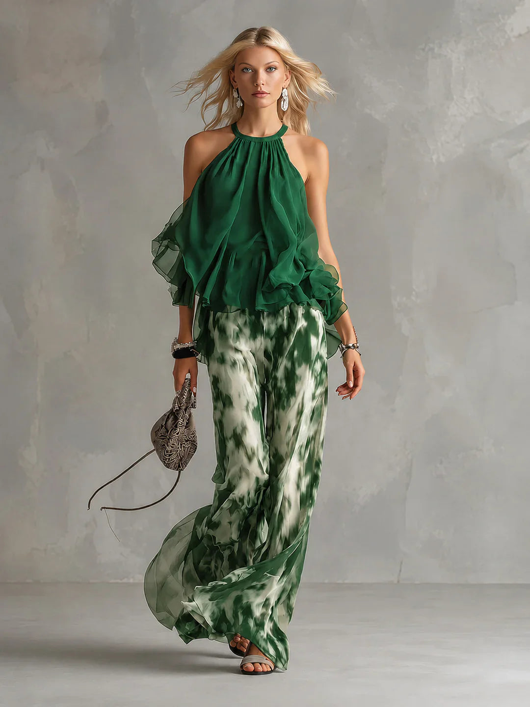Elise | Elegant and lightweight suit with fluid top and wide pants